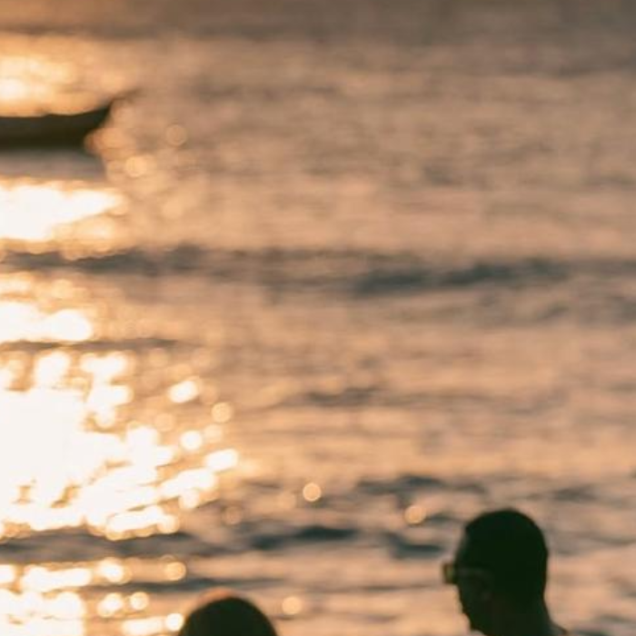 O Sunset Laplage, é o dia que tiramos para celebrar o por do sol com amigos e usufruir da nossa privilegiada vista frente ao mar ao som de grandes músicos. Valido para Sexta feira