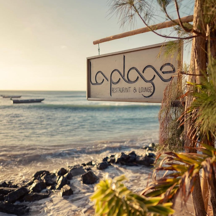 O Sunset Laplage, é o dia que tiramos para celebrar o por do sol com amigos e usufruir da nossa privilegiada vista frente ao mar ao som de grandes músicos. Valido para Sexta feira