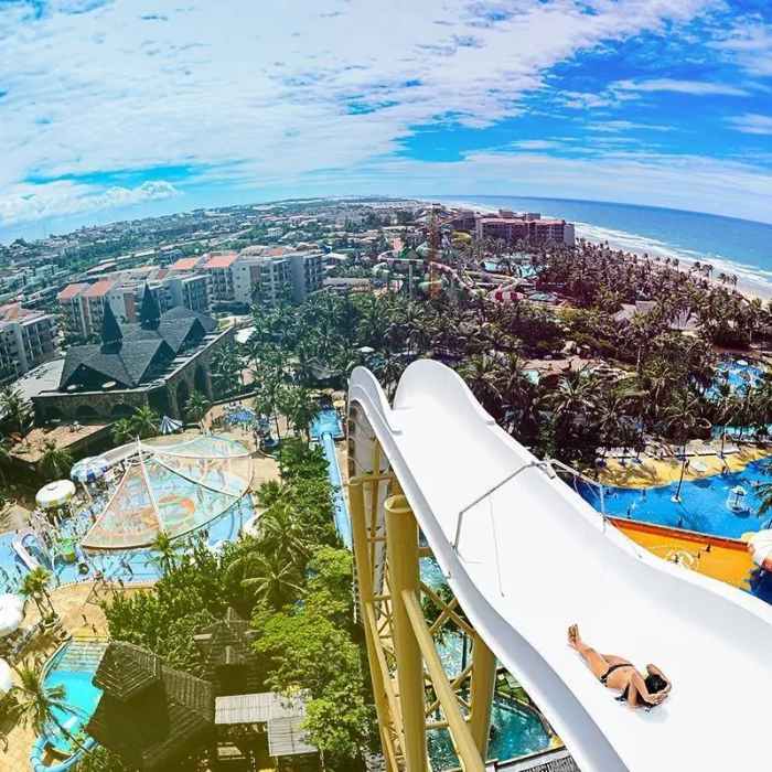A Sim7 Viagens te leva para viver um dia inesquecível no maior parque aquático da América Latina: o Beach Park!