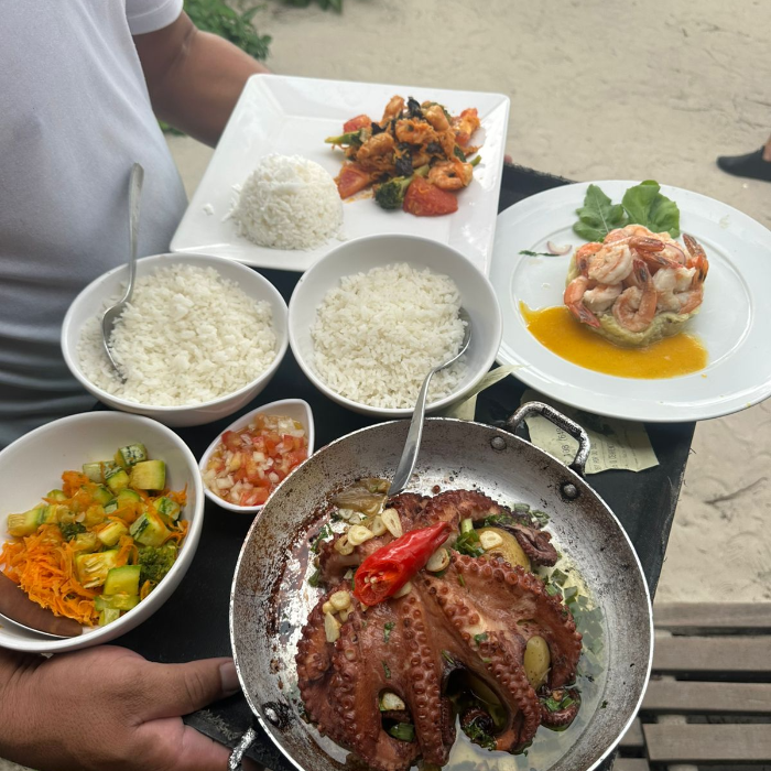 Na compra de qualquer prato do cardápio o cliente Duopass ganha uma deliciosa sobremesa  Doçe de Cajú com sorvete.