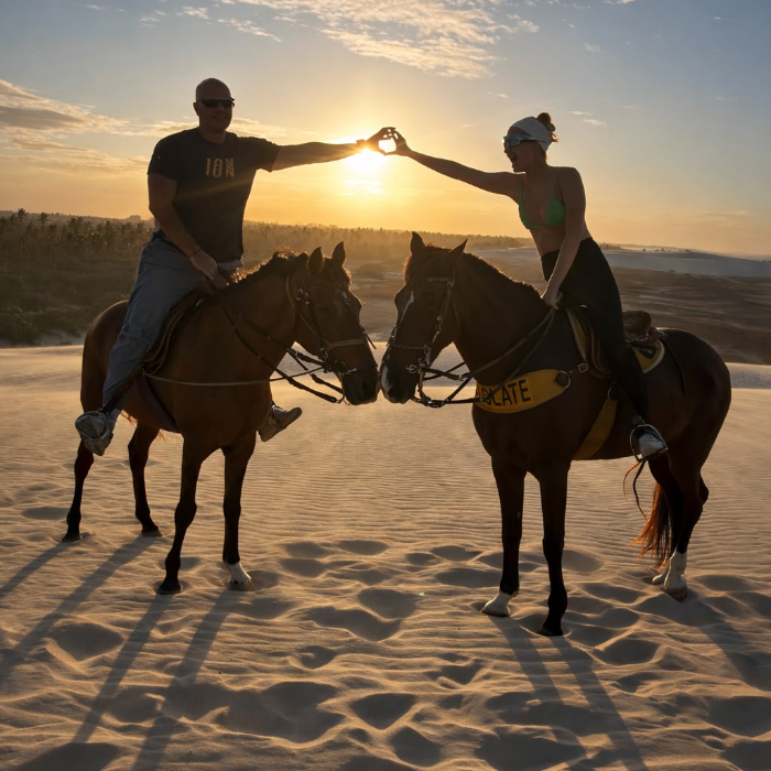 O passeio a cavalo nas dunas da praia da barrinha sem dúvidas é uma das experiências mais marcantes da região de Jericoacoara, animais super bem cuidados te levam por dunas, lagoas e paisagens de tirar o fôlego,  nossos guias acompanham todo o passeio registrando com fotos e vídeos sensacionais